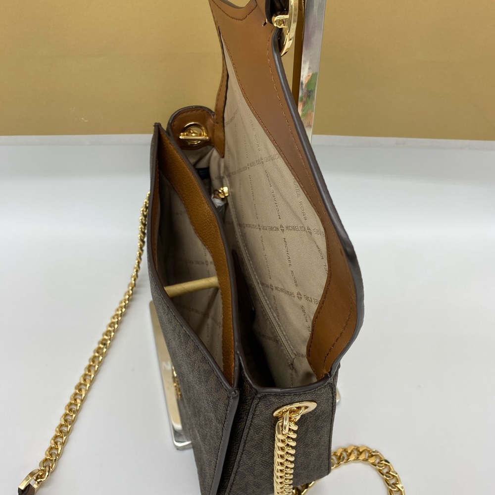 MICHAEL KORS WANDA MEDIUM SHOULDER CROSSBODY BROWN - Picture 12 of 16